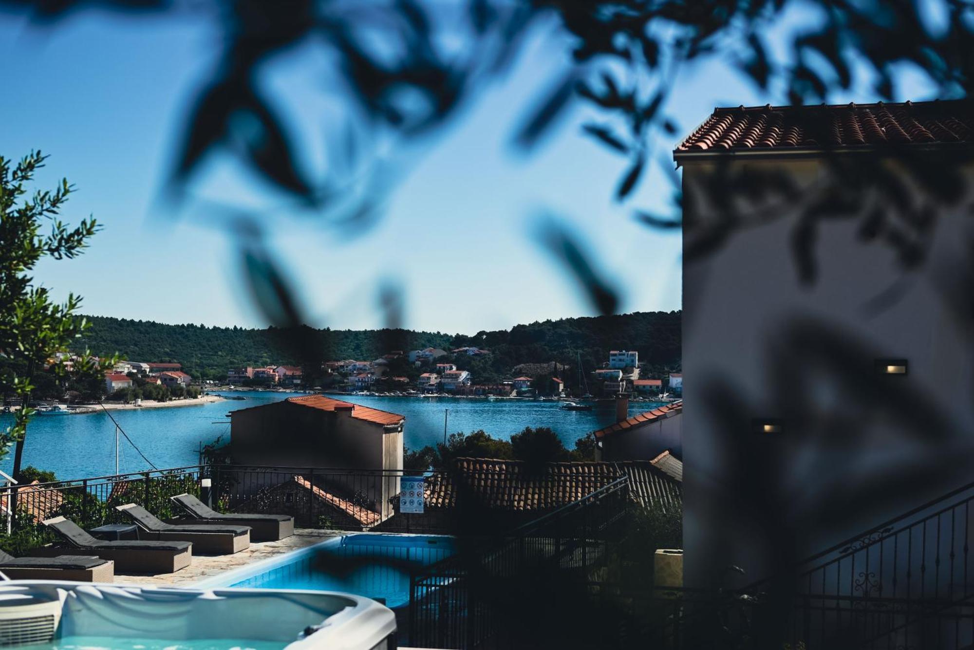 Tisno Resort Extérieur photo